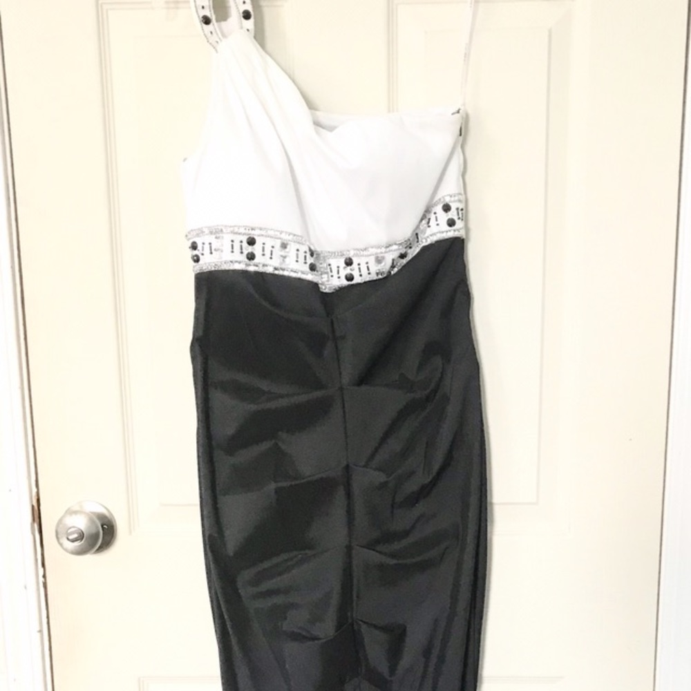 Cachet Formal Trumpet Gown